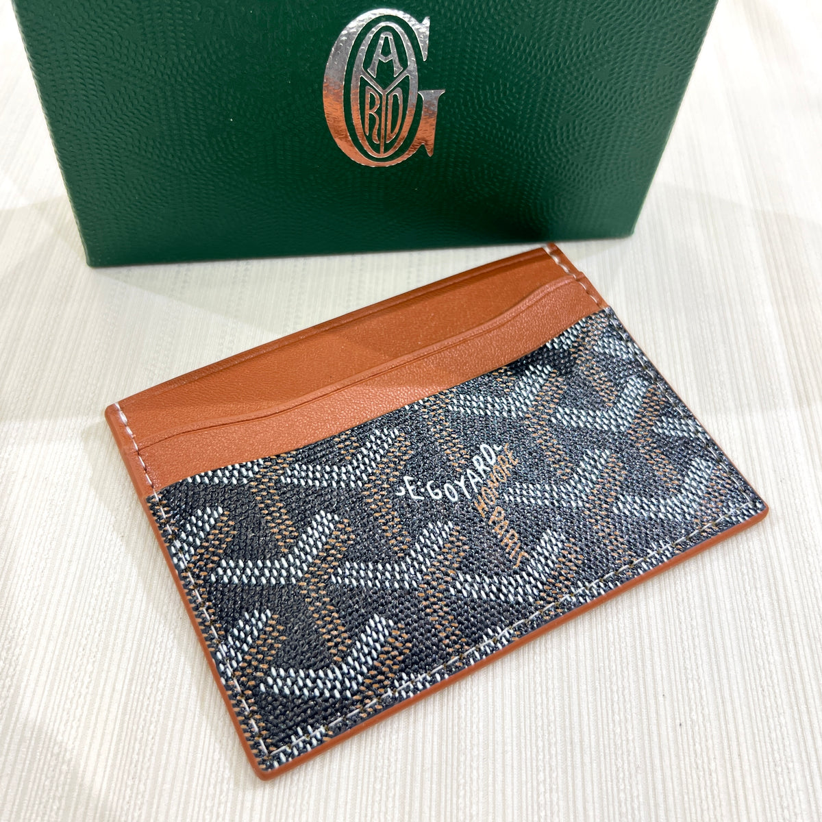 Branded short  WAL
