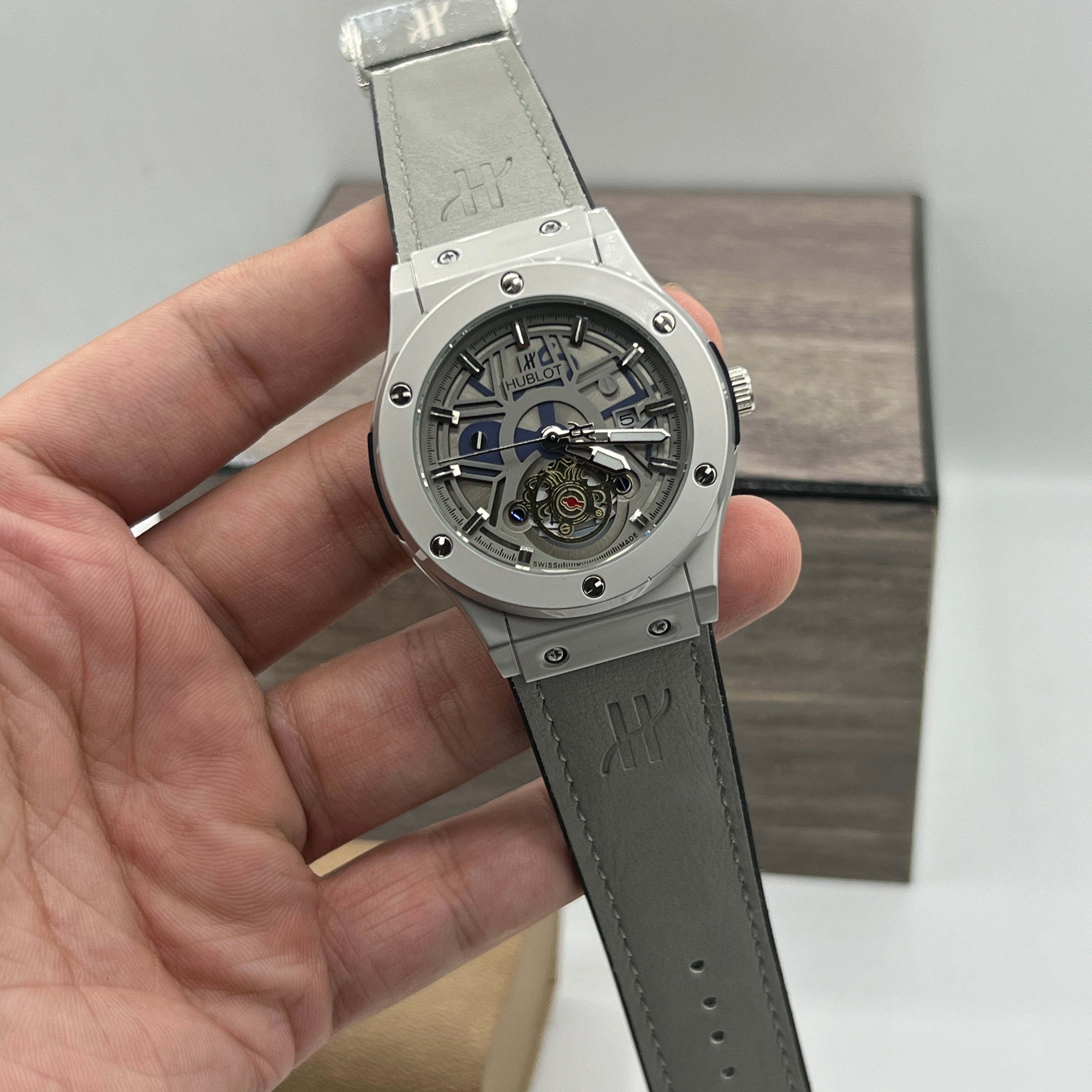Hub watch Quartz