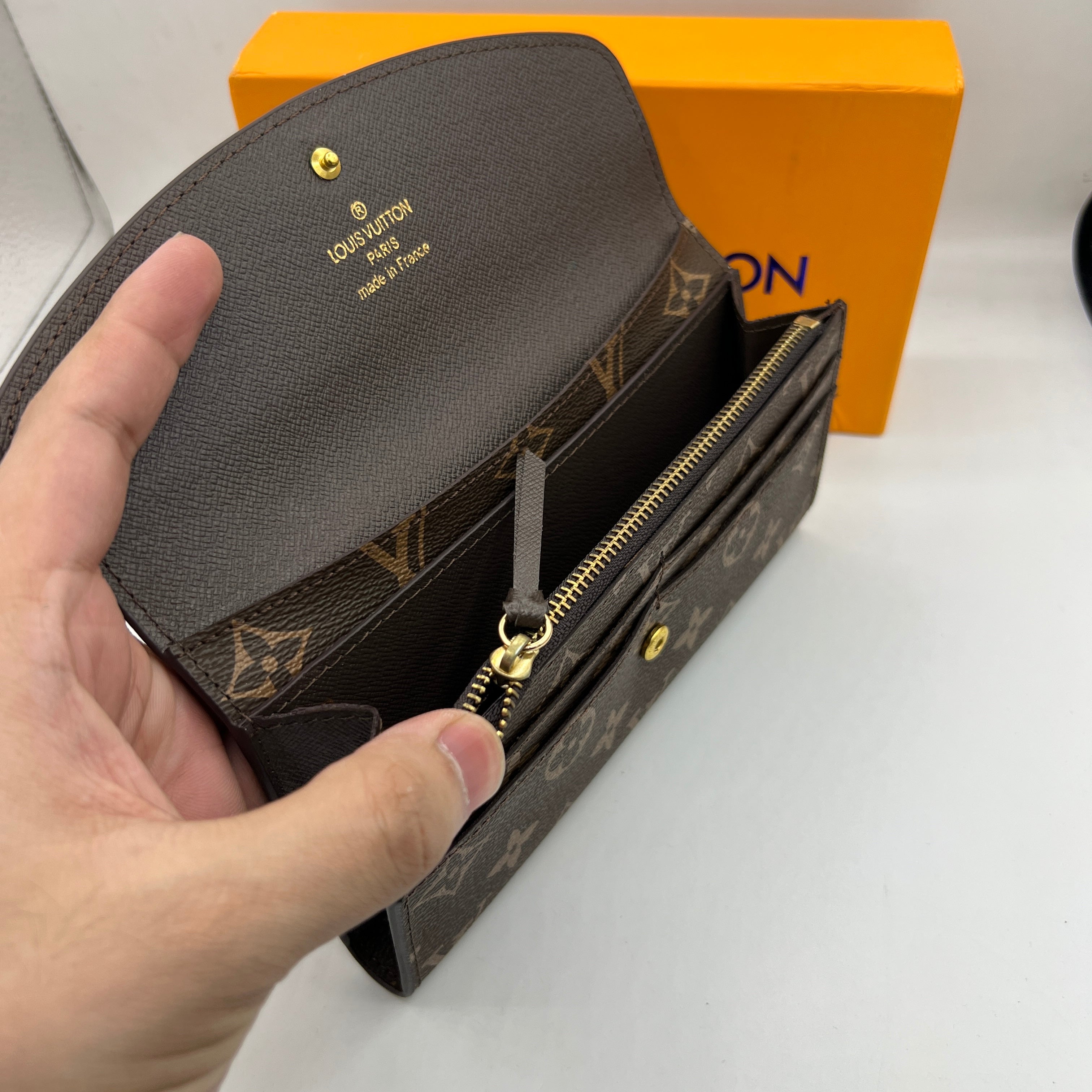 LV BR Wallet WAL