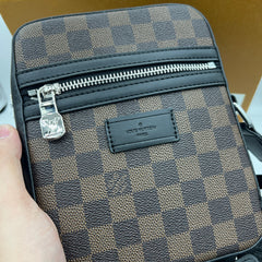 LV Classic Shoulder Bag