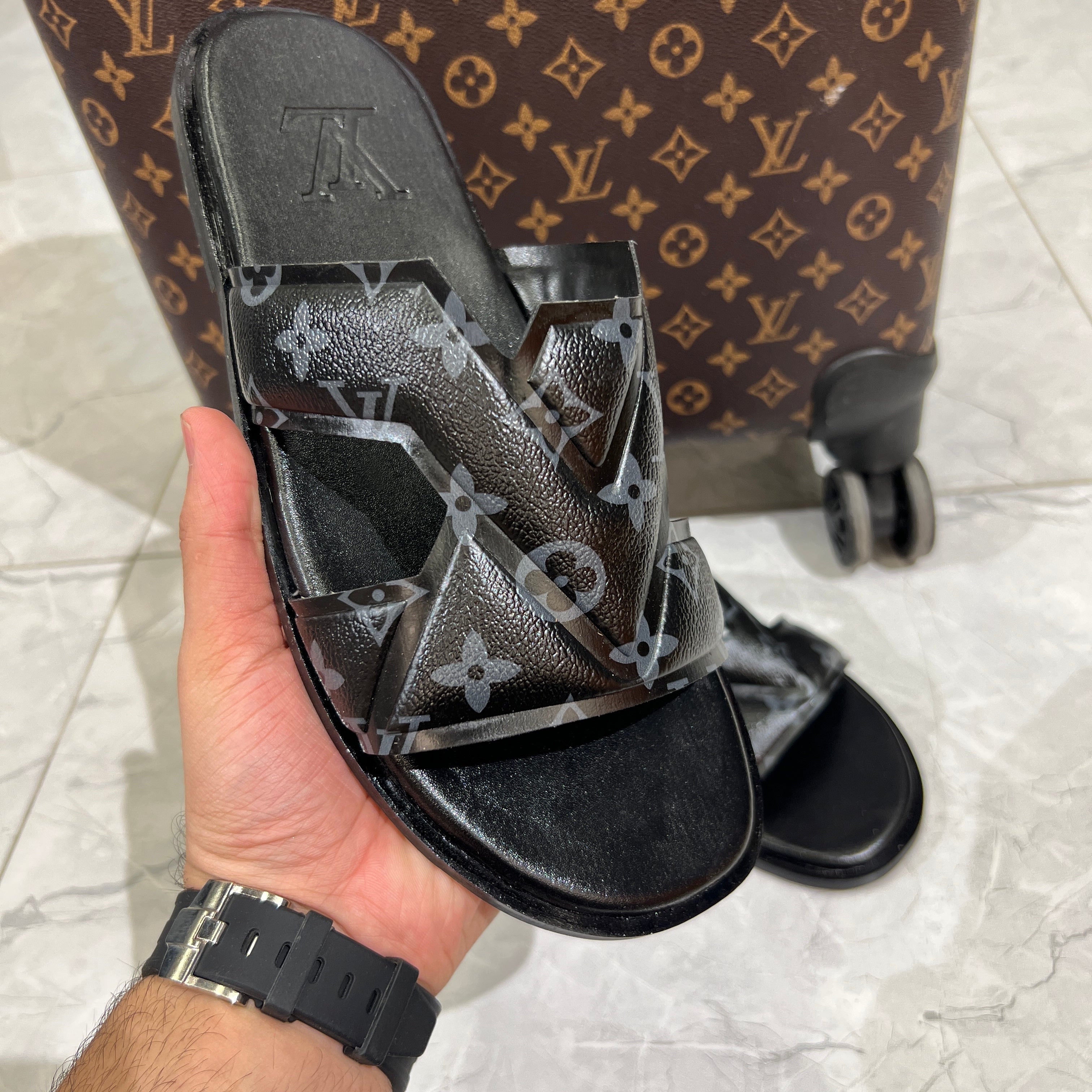 LV PREMIUM SLIDE