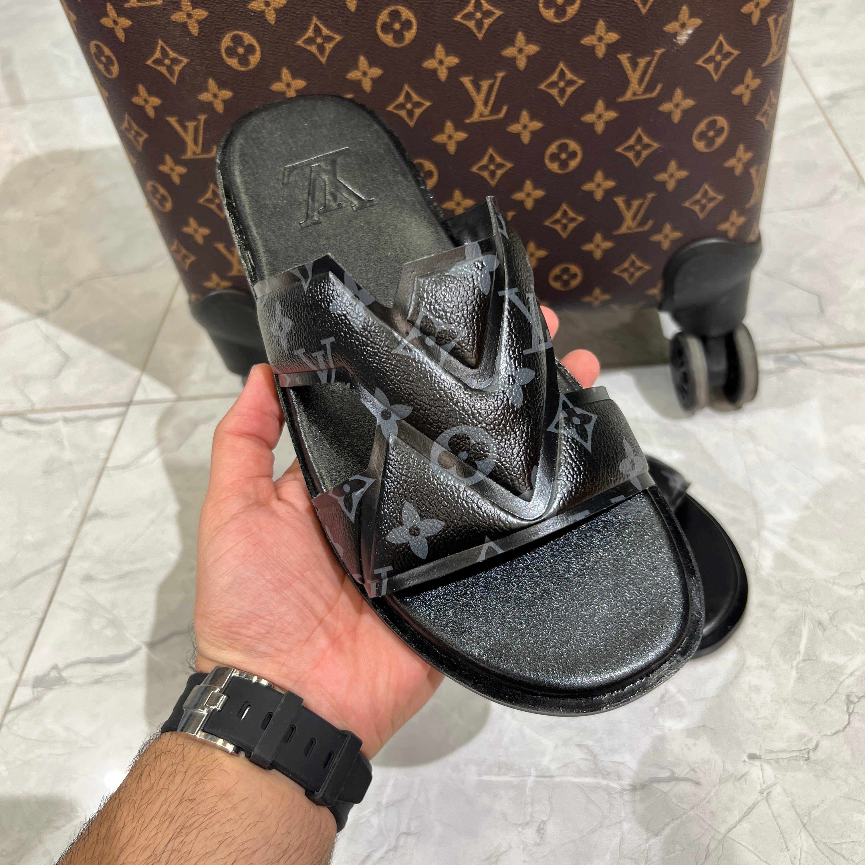 LV PREMIUM SLIDE