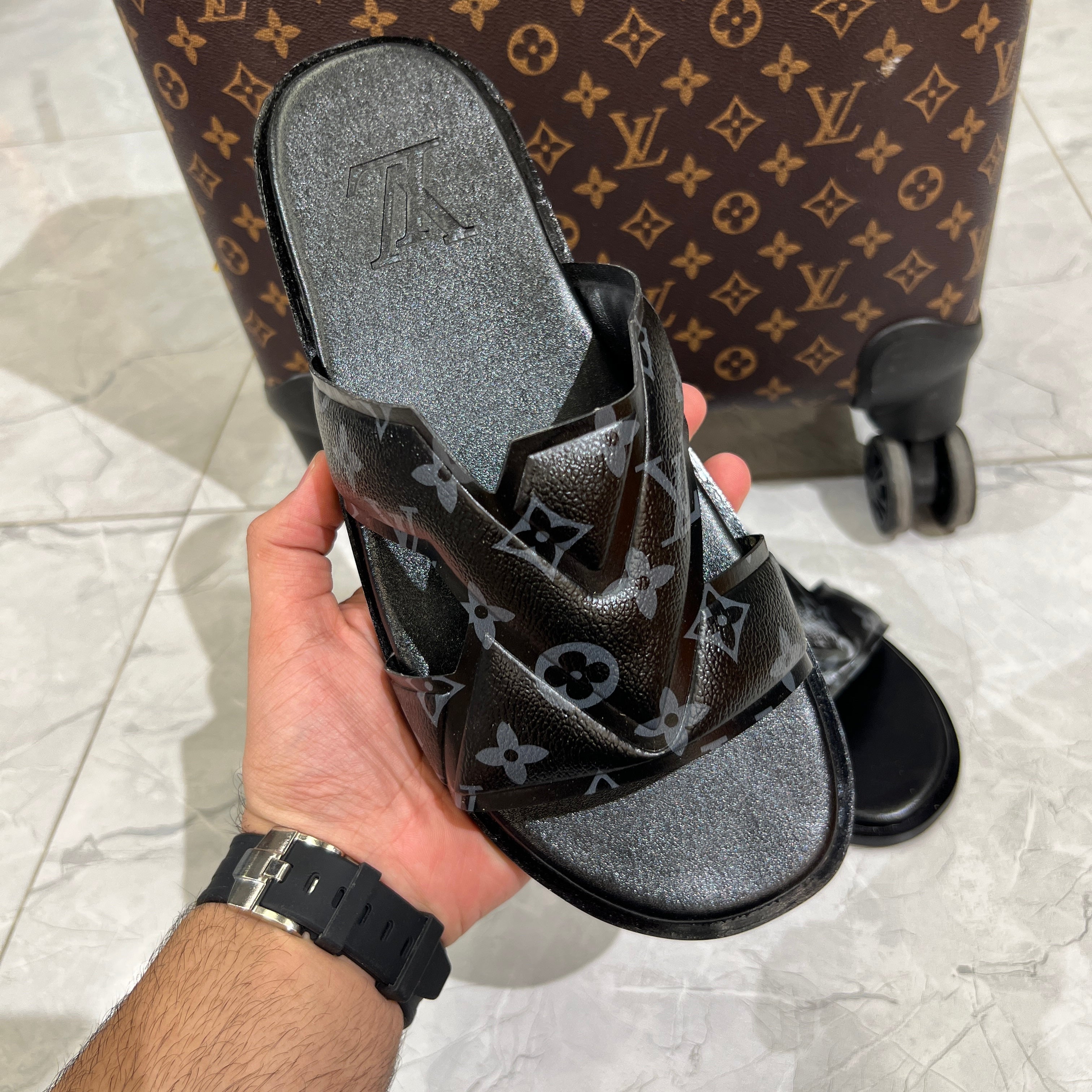 LV PREMIUM SLIDE