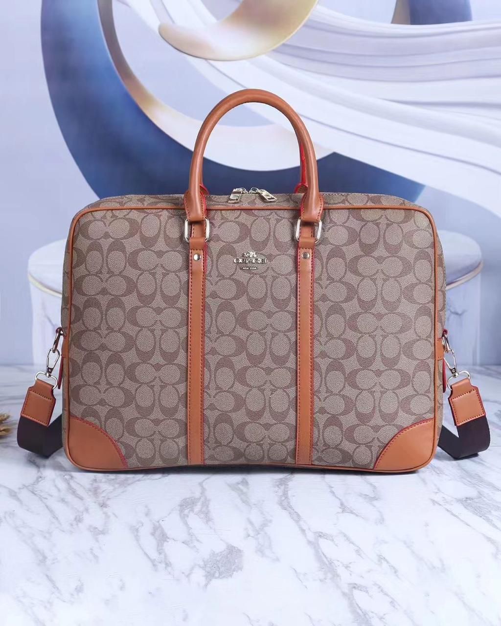 Couch Laptop Bag LP
