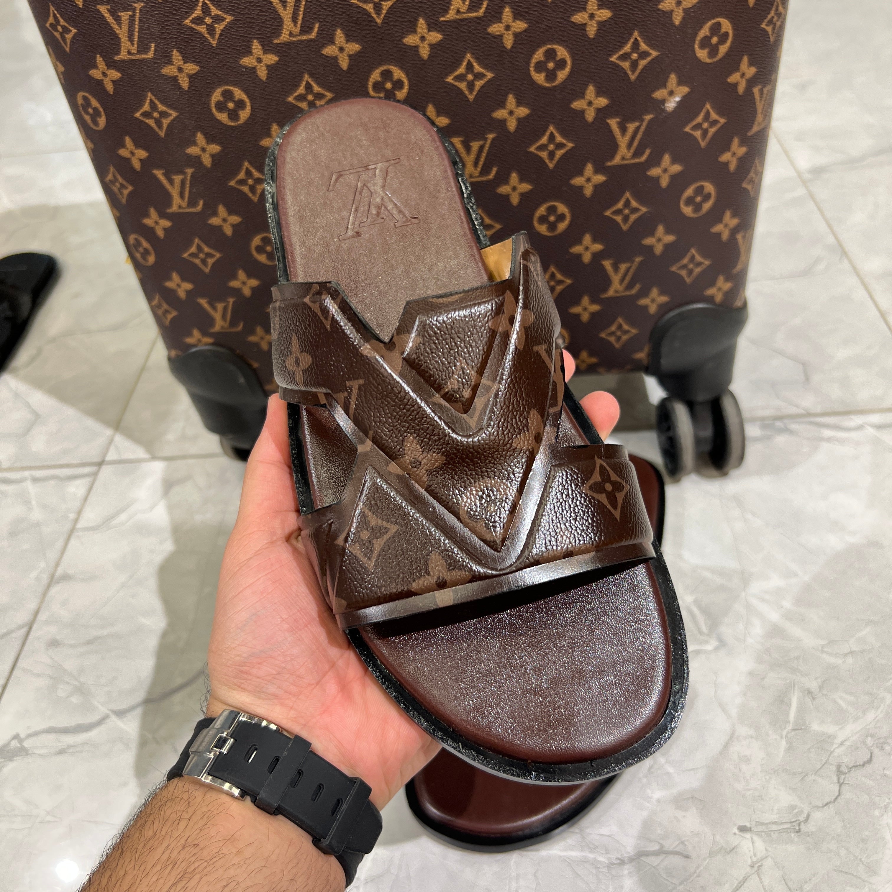 LV PREMIUM SLIDE