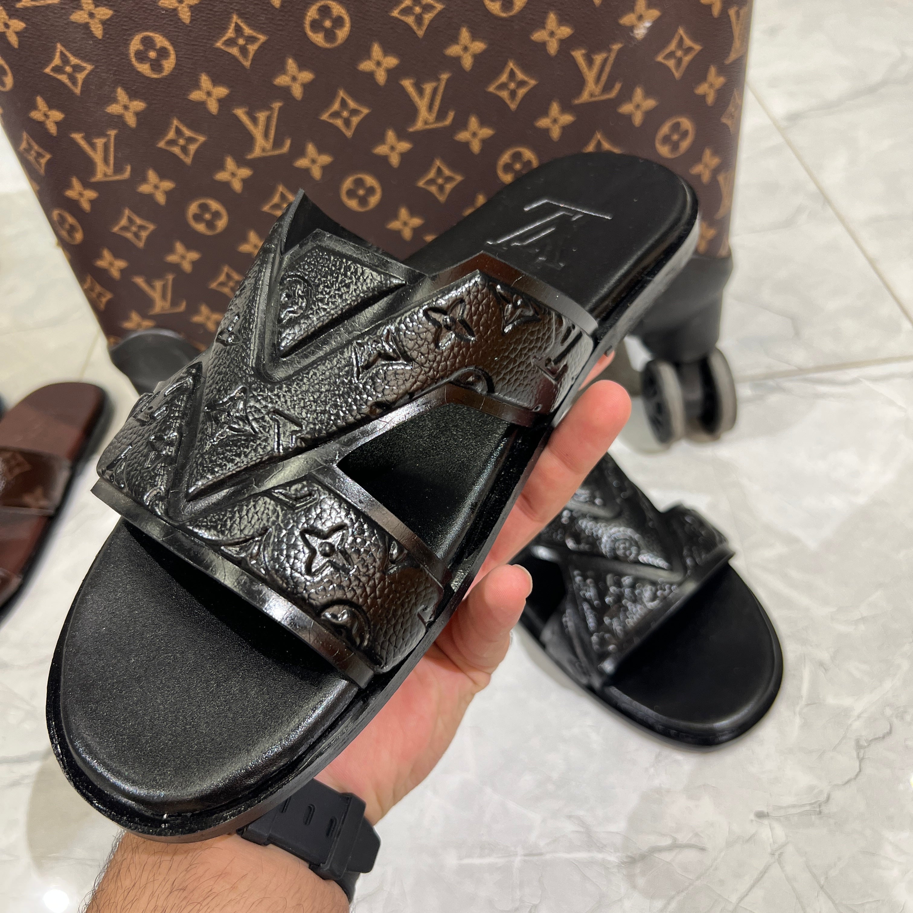 LV PREMIUM SLIDE
